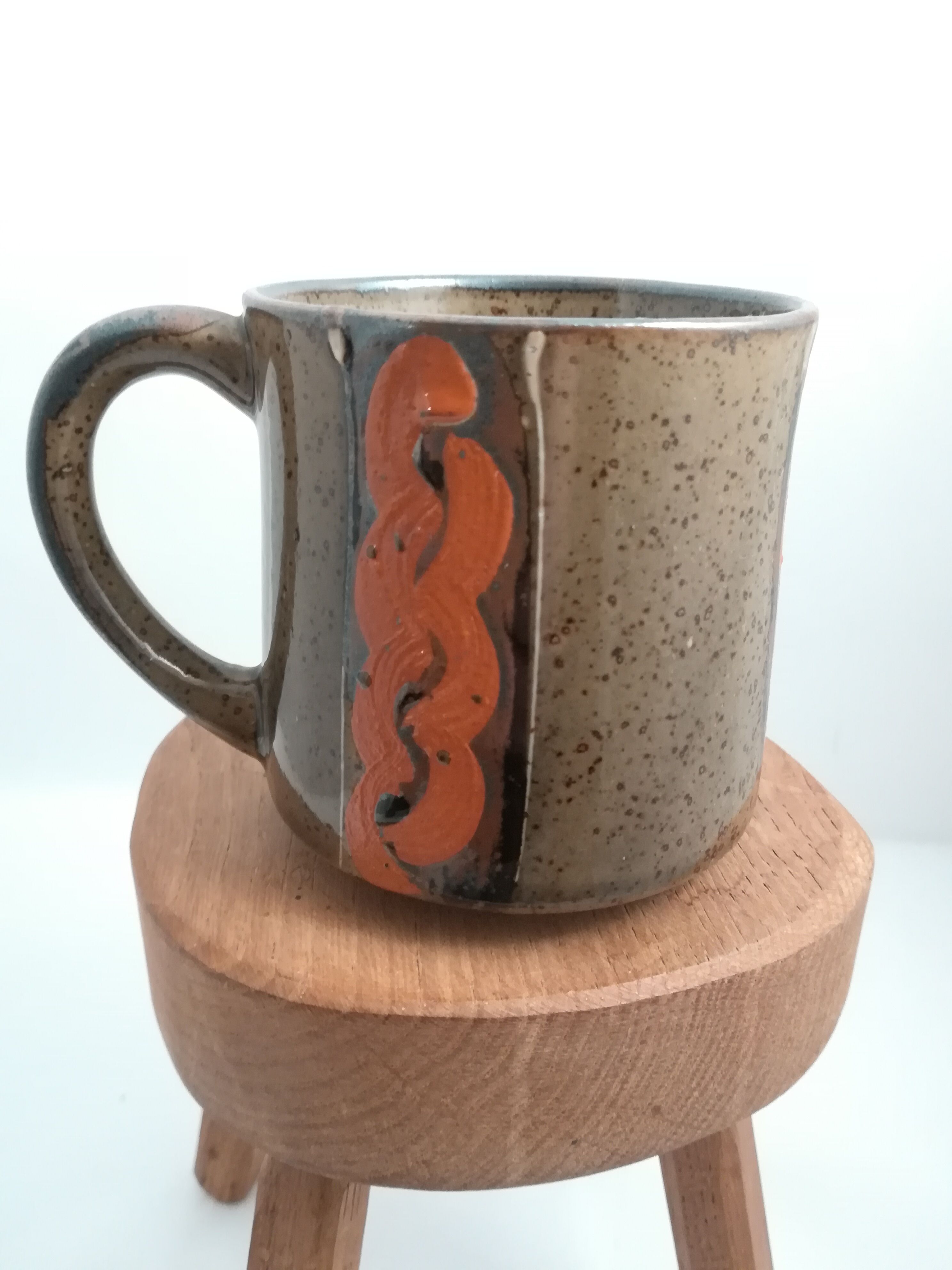 Lot of 4 vintage mugs