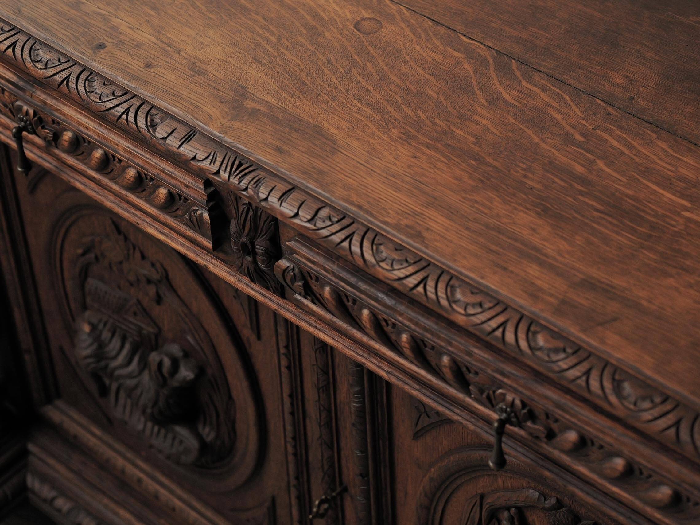Buffet sculpté de style néo-Renaissance, XIXᵉ siècle