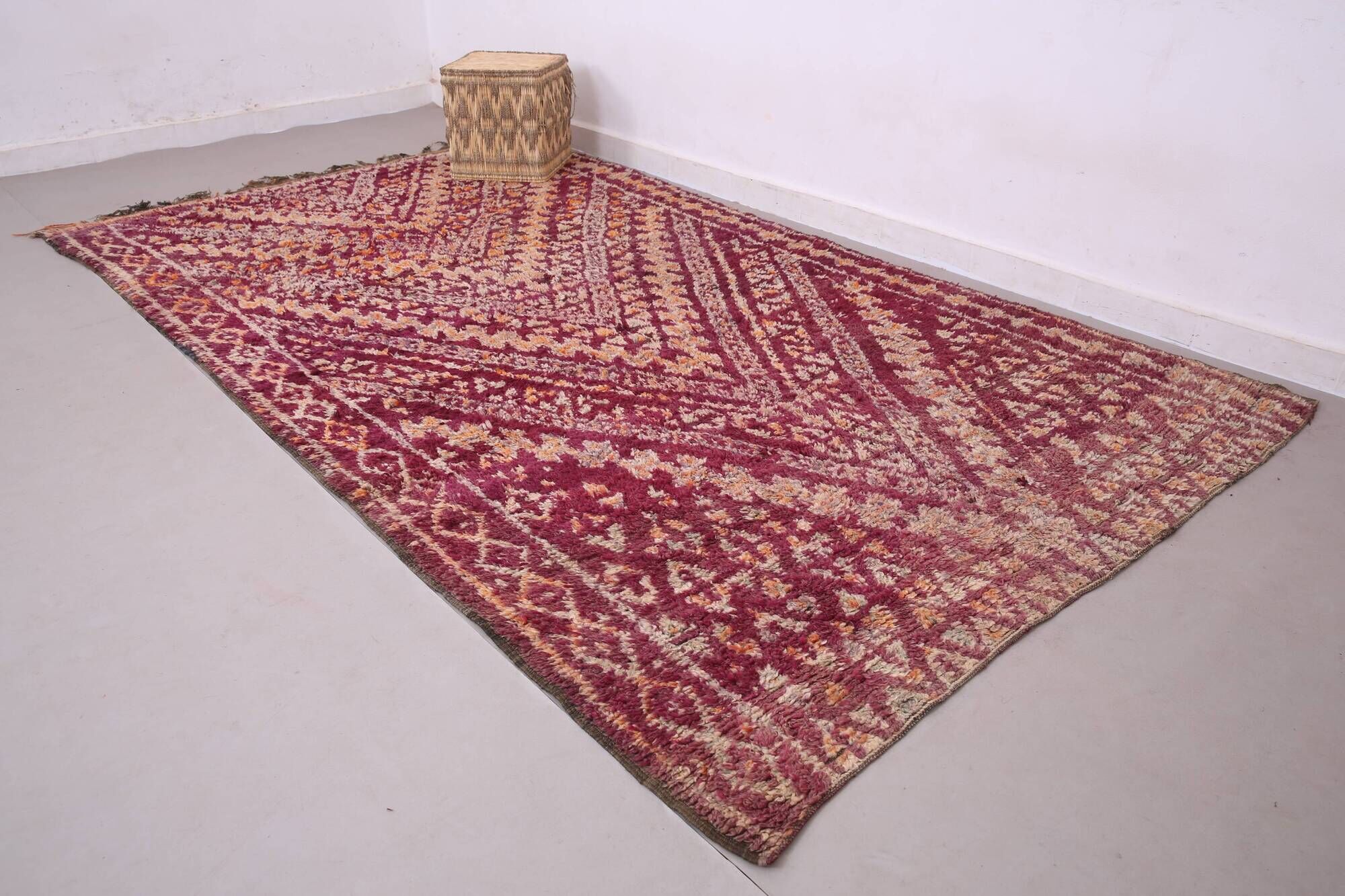 Burgundy Vintage Moroccan rug 183 x 321 cm - Berber Wool Rug - Handmade Rug