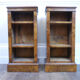 Paire de bibliothèques en bois de noix
