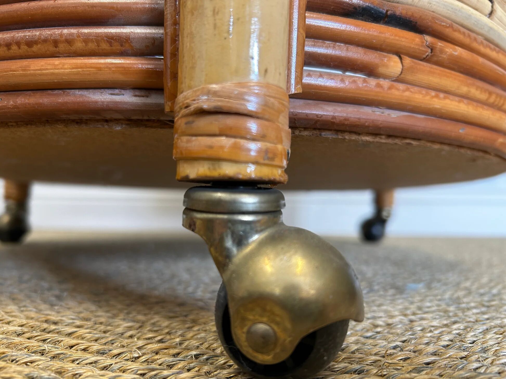 2-tiered round bamboo bar cart in the style of Vivai del Sud, Italy, 1960s