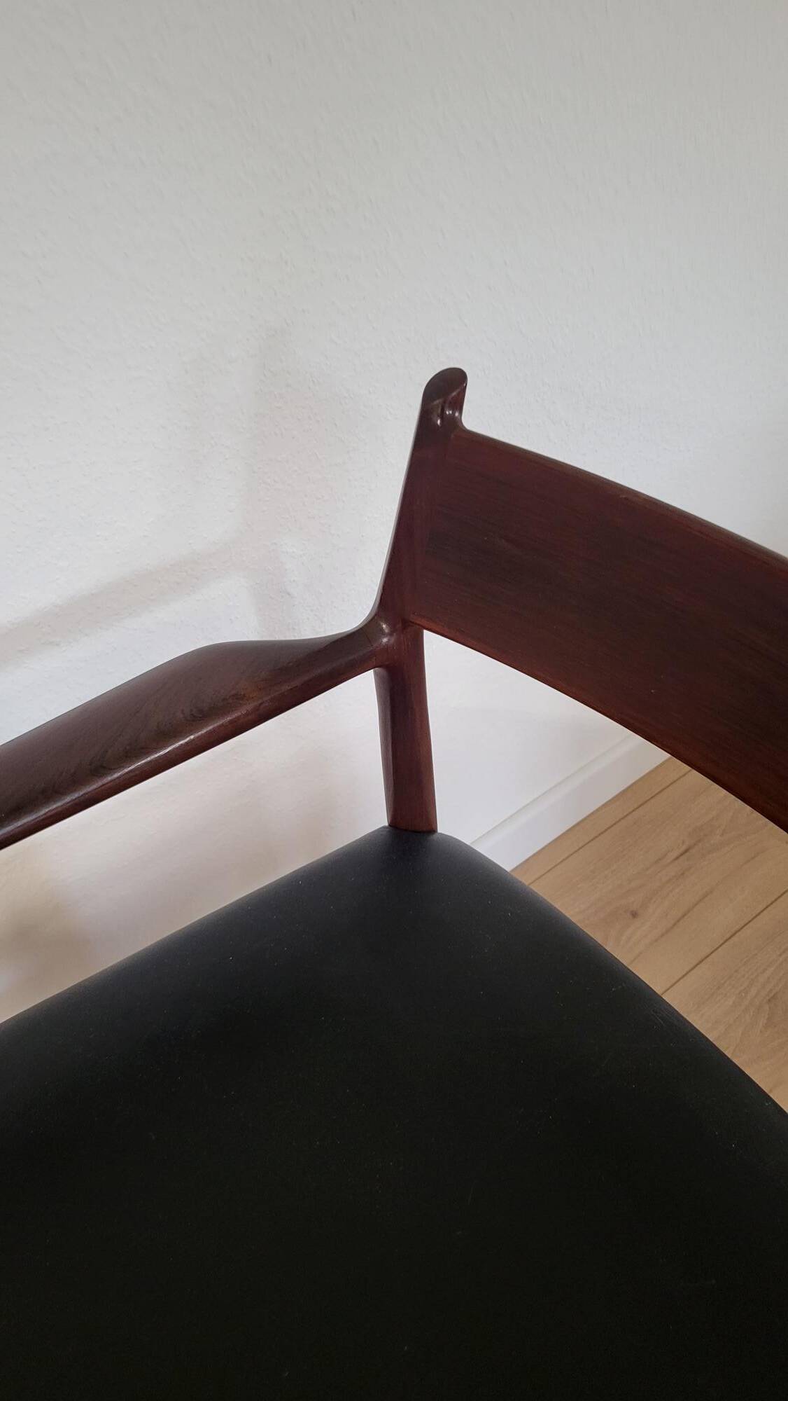 Set table, 5 chairs and 1 armchair - Denmark / Arne Vodder