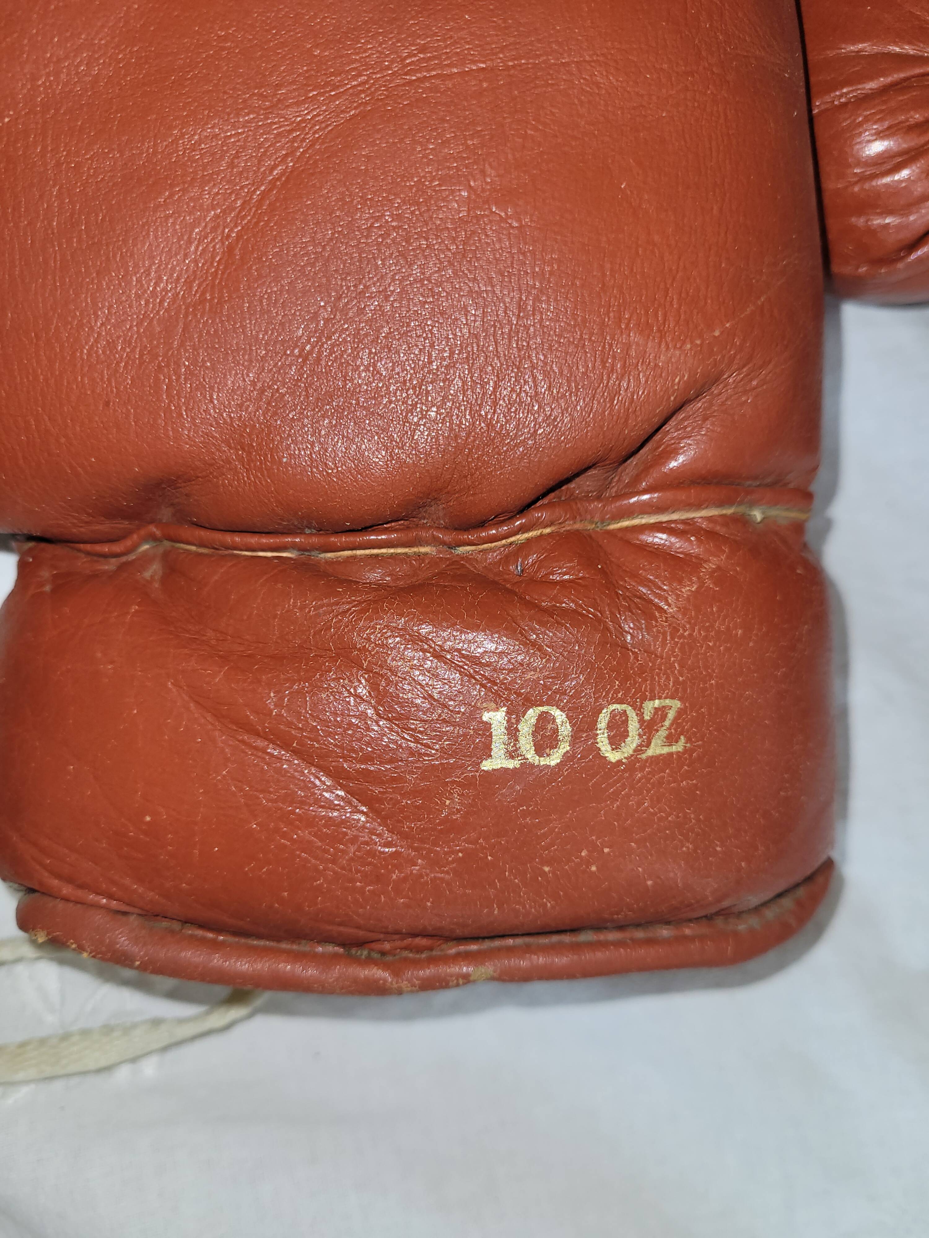 gants de boxe cuir - vintage