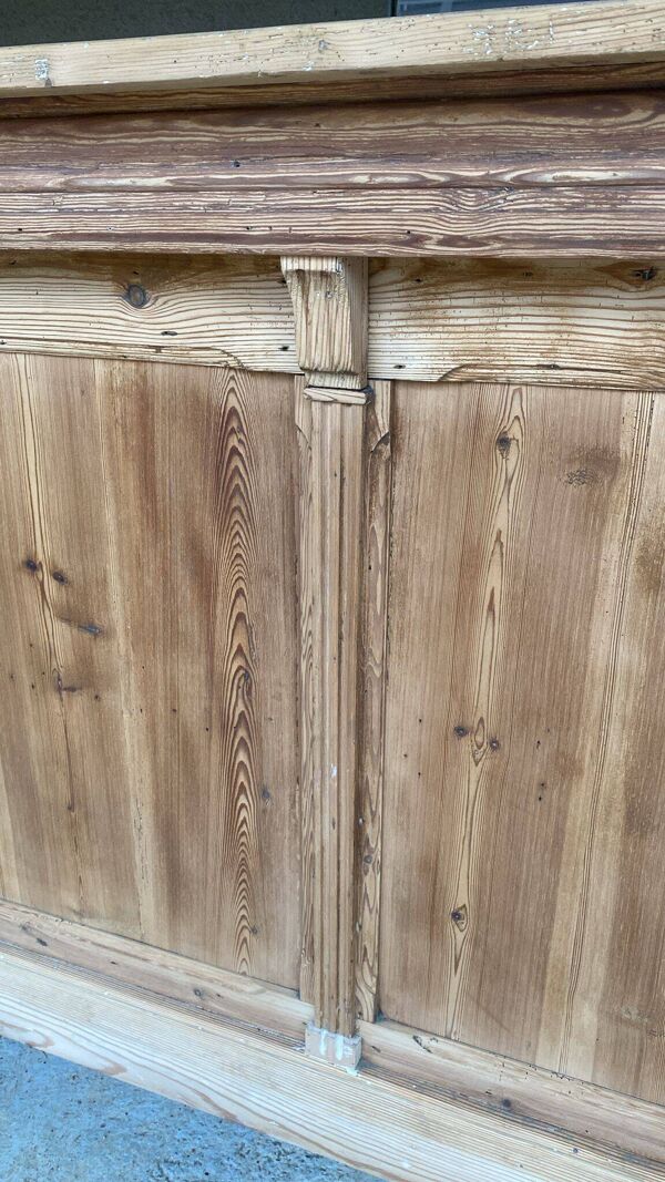 Grand comptoir de mercerie ancien en bois brut – 296 cm