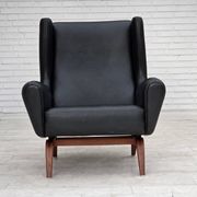 Années 1960, design danois par Illum Wikkelsø, fauteuil, modèle 110, cuir, teck.
