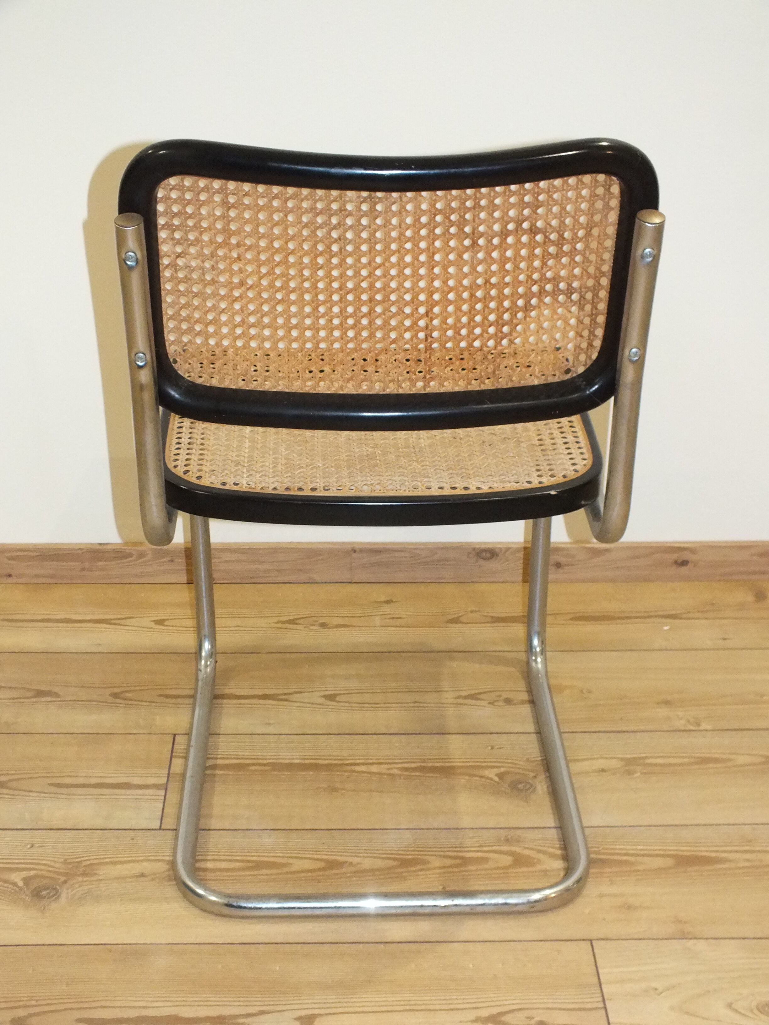 Cesca B32 black chair by Marcel Breuer