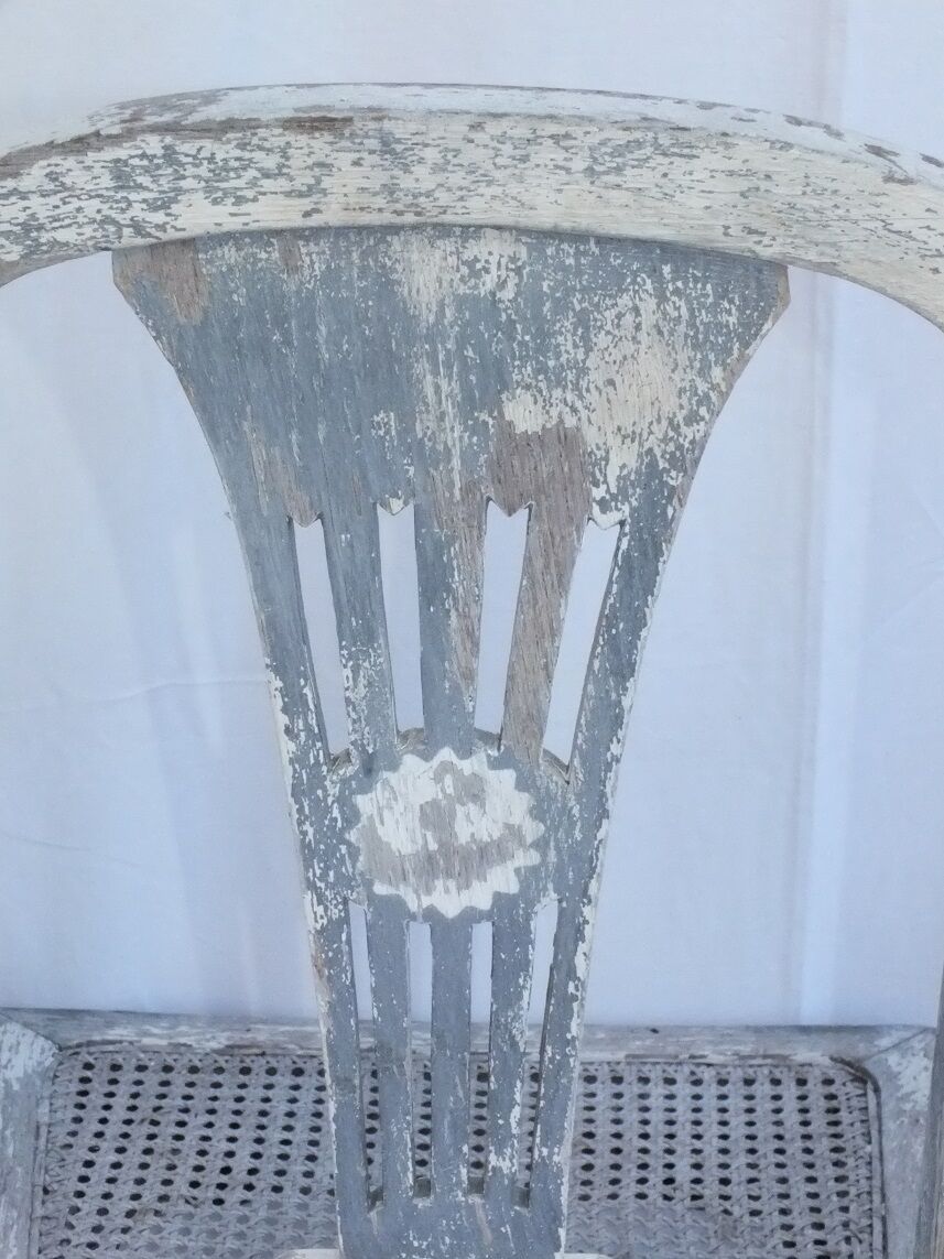 Paire de chaises cannées 1900 style Louis XVI
