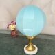 Lampe art déco 1930 avec globe en opaline bleu
