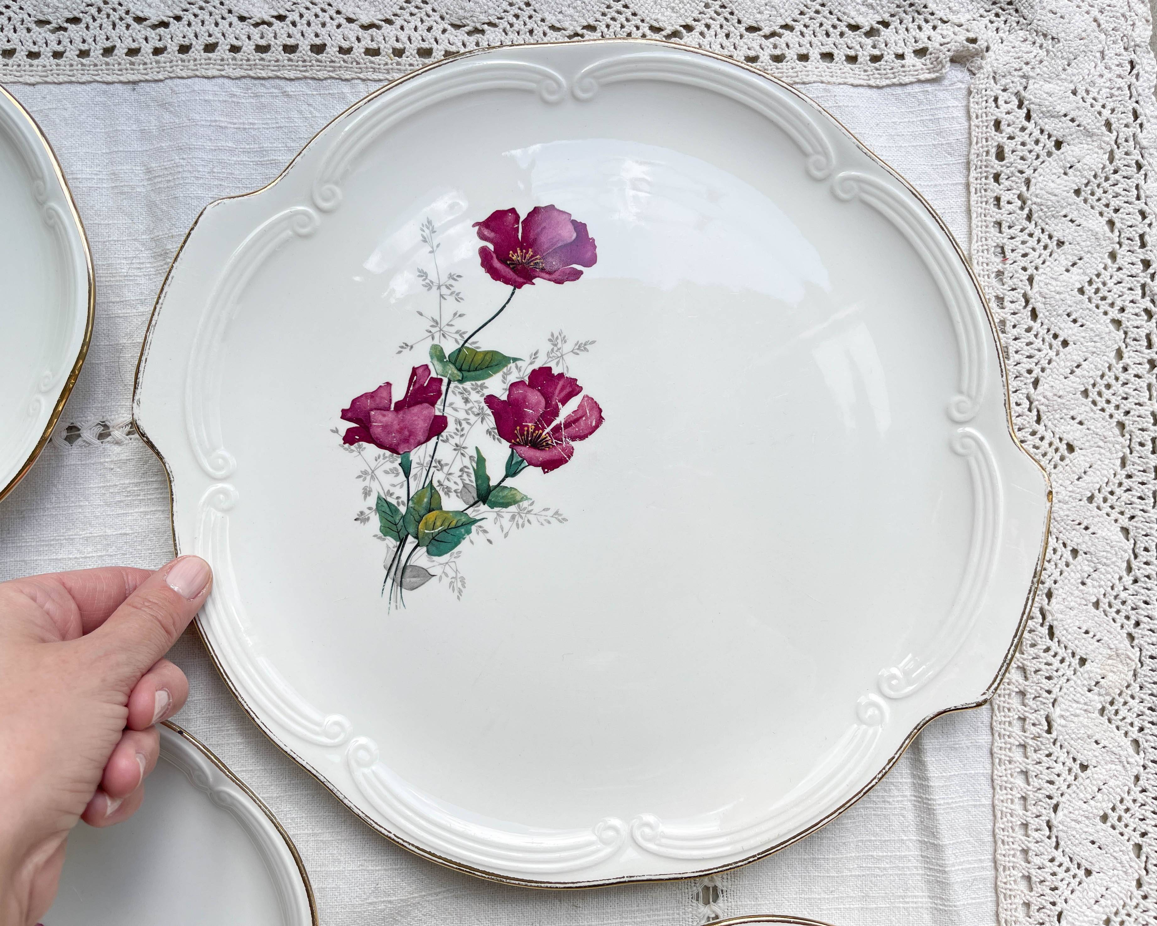 Vintage dessert service for 8 people in Gien porcelain from France, Elegance model, floral motif