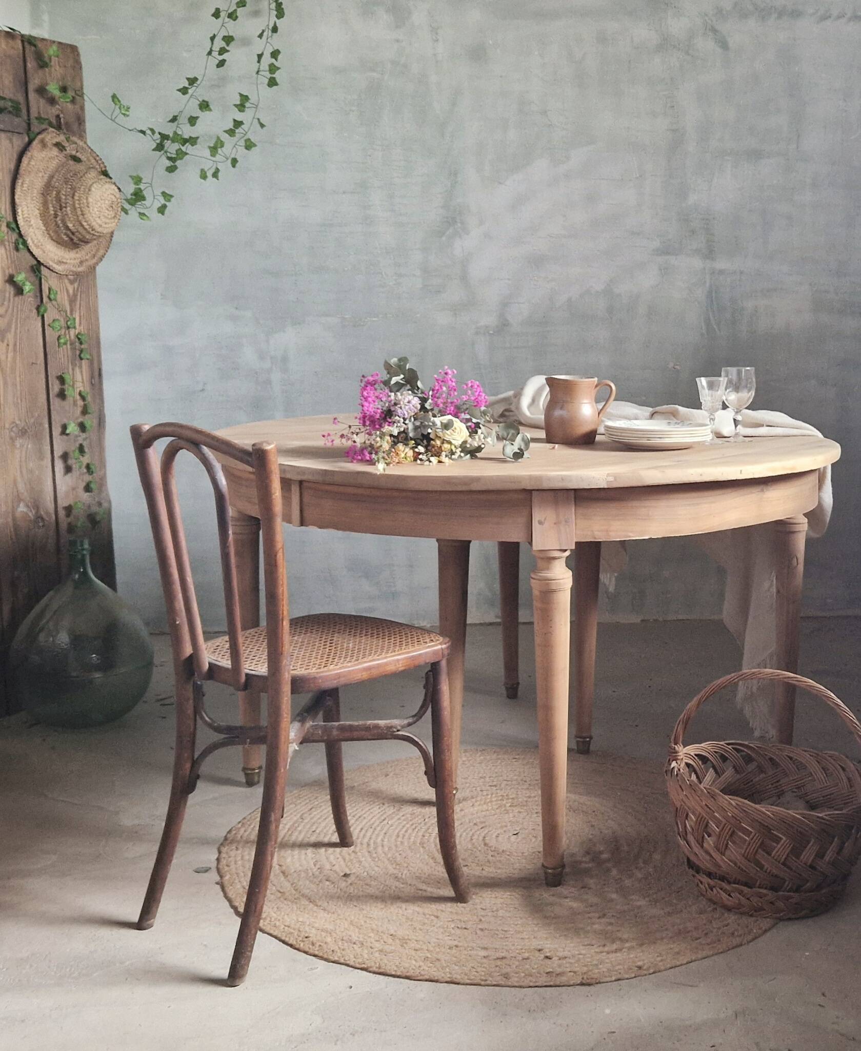 antique extendable table