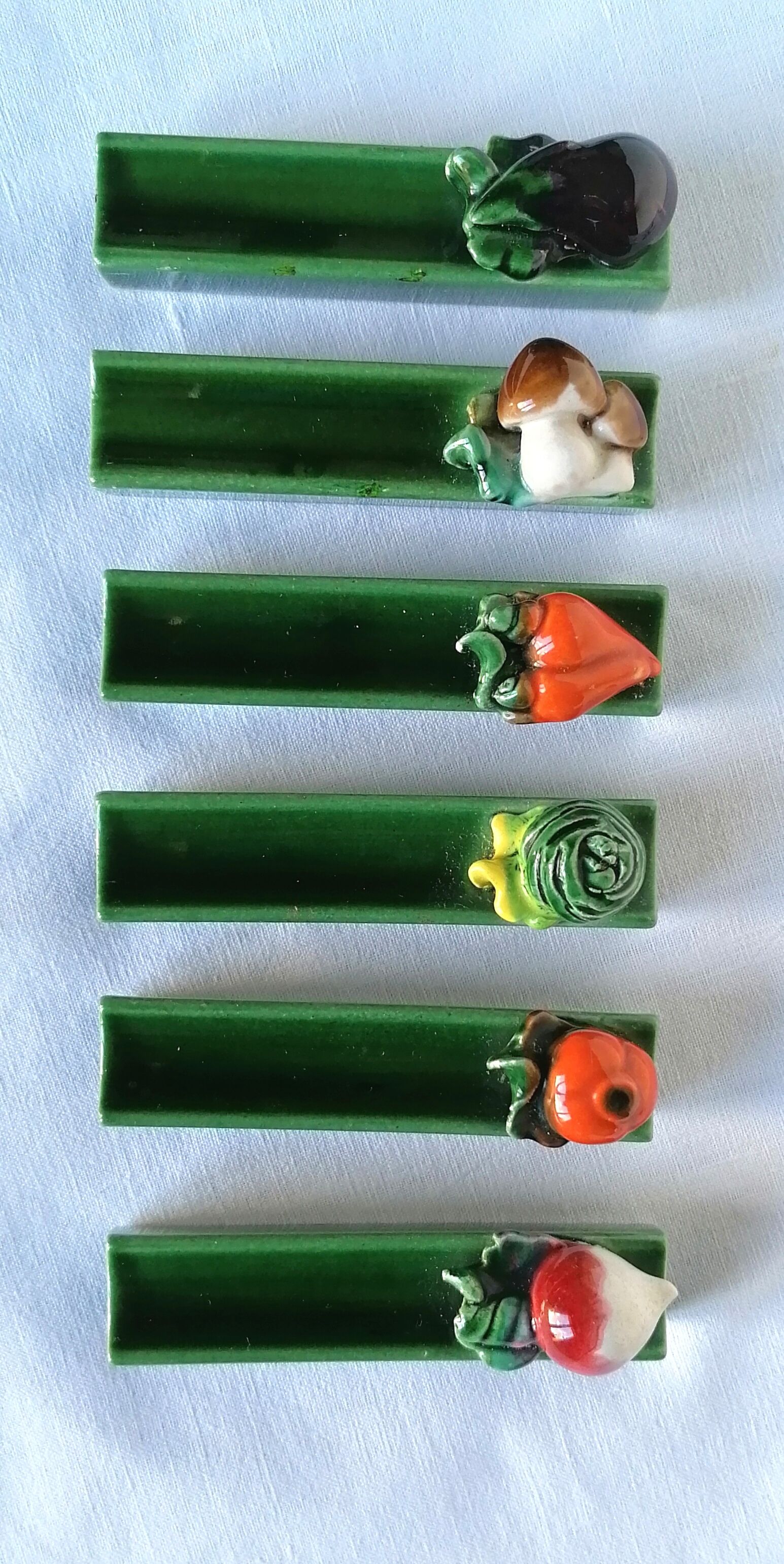 6 slurry vegetable knife holders
