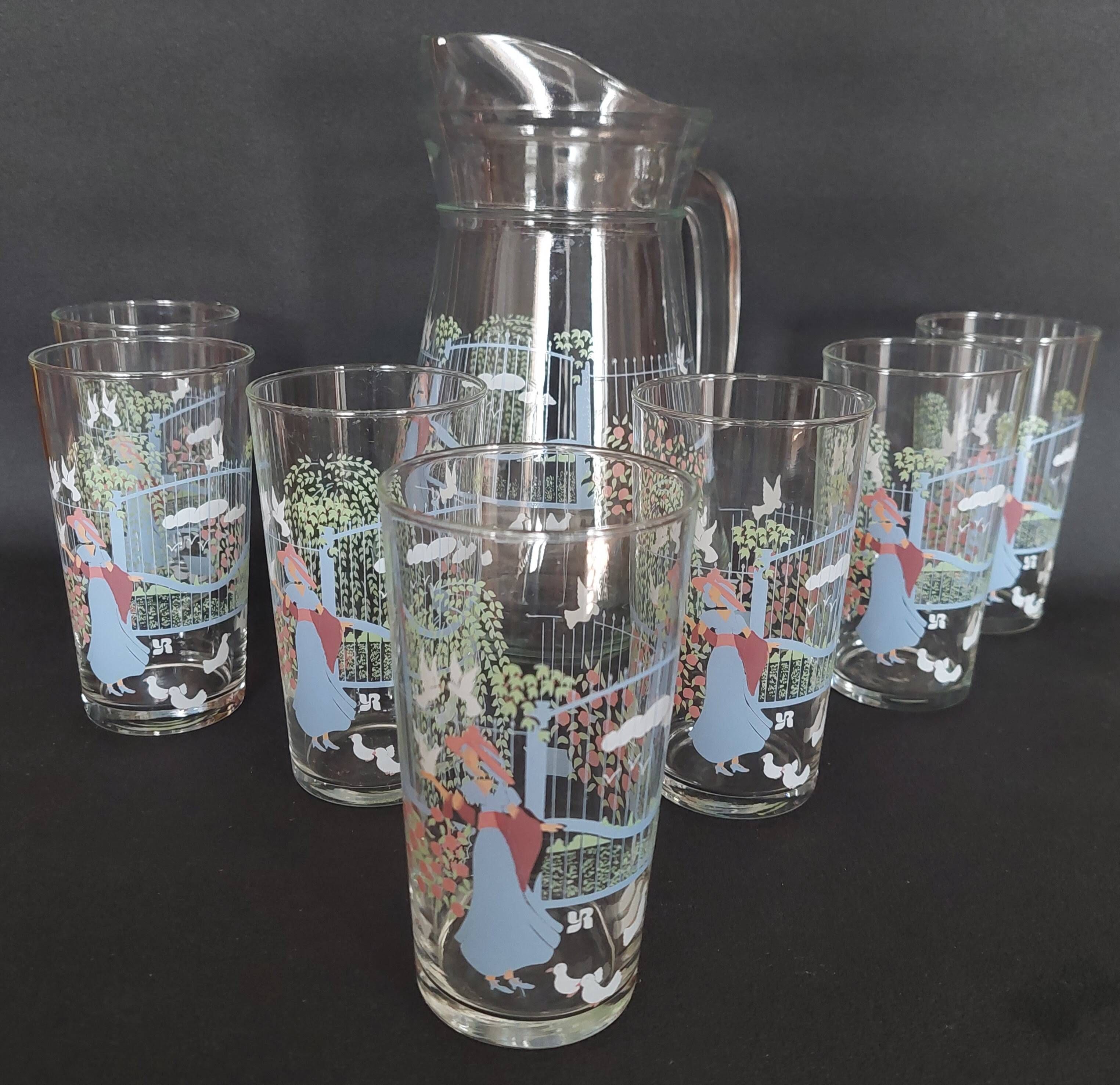 Vintage orangeade service Yves Rocher from the 1980s.