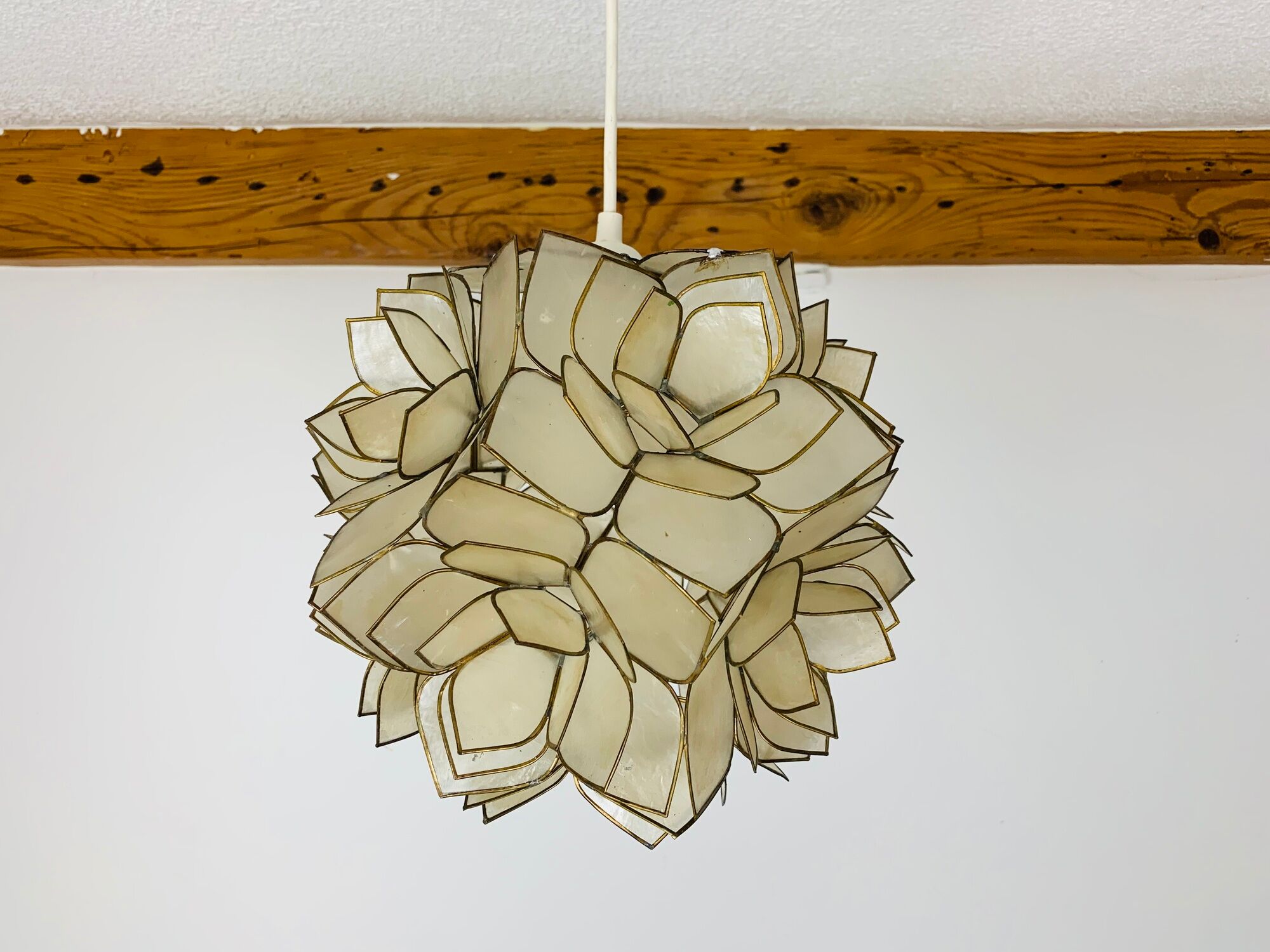 Mother-of-pearl flower suspension Rausch Capiz Germany, 70s