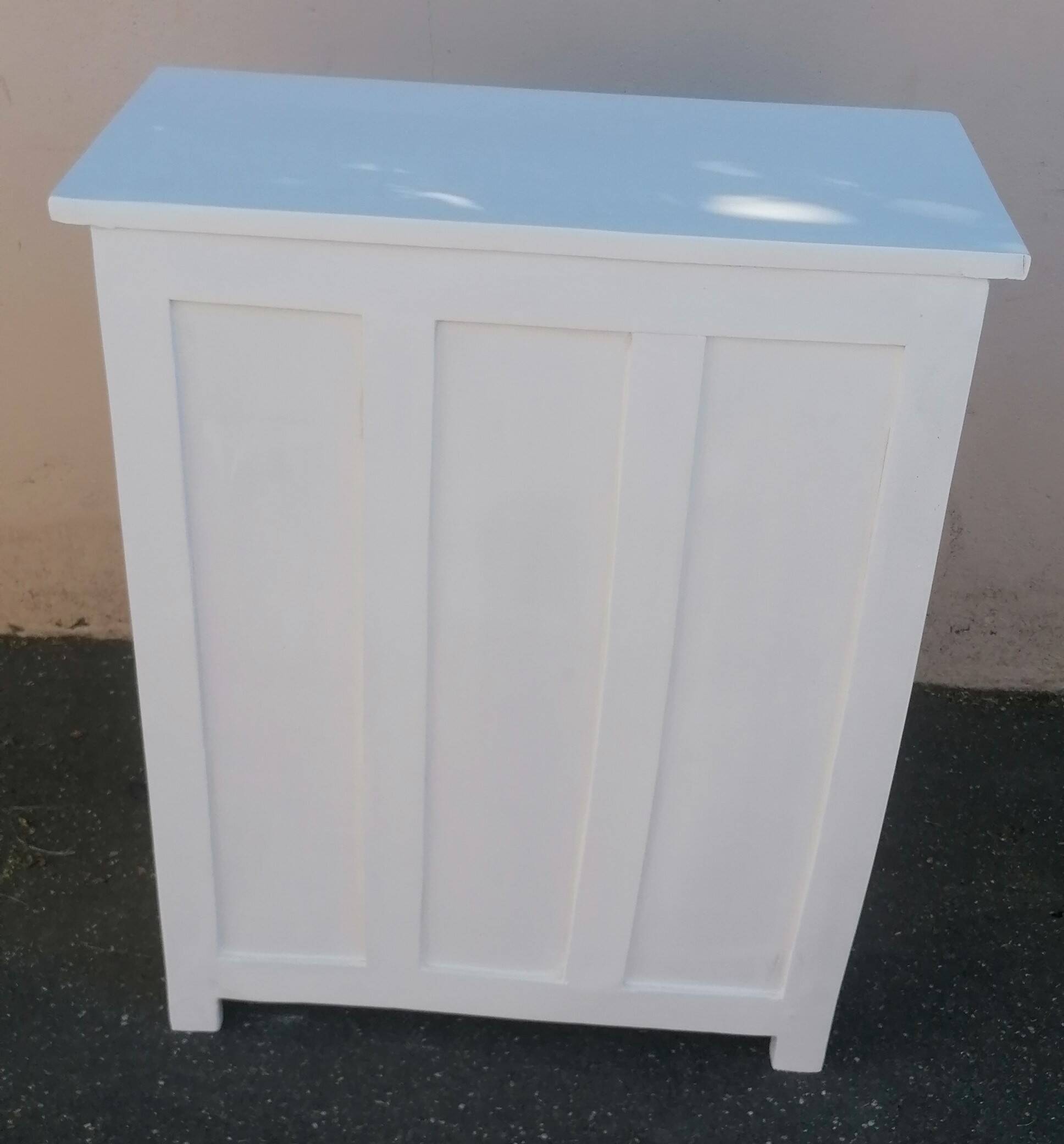 Very beautiful vintage Parisian furniture with 2 white doors from 1940