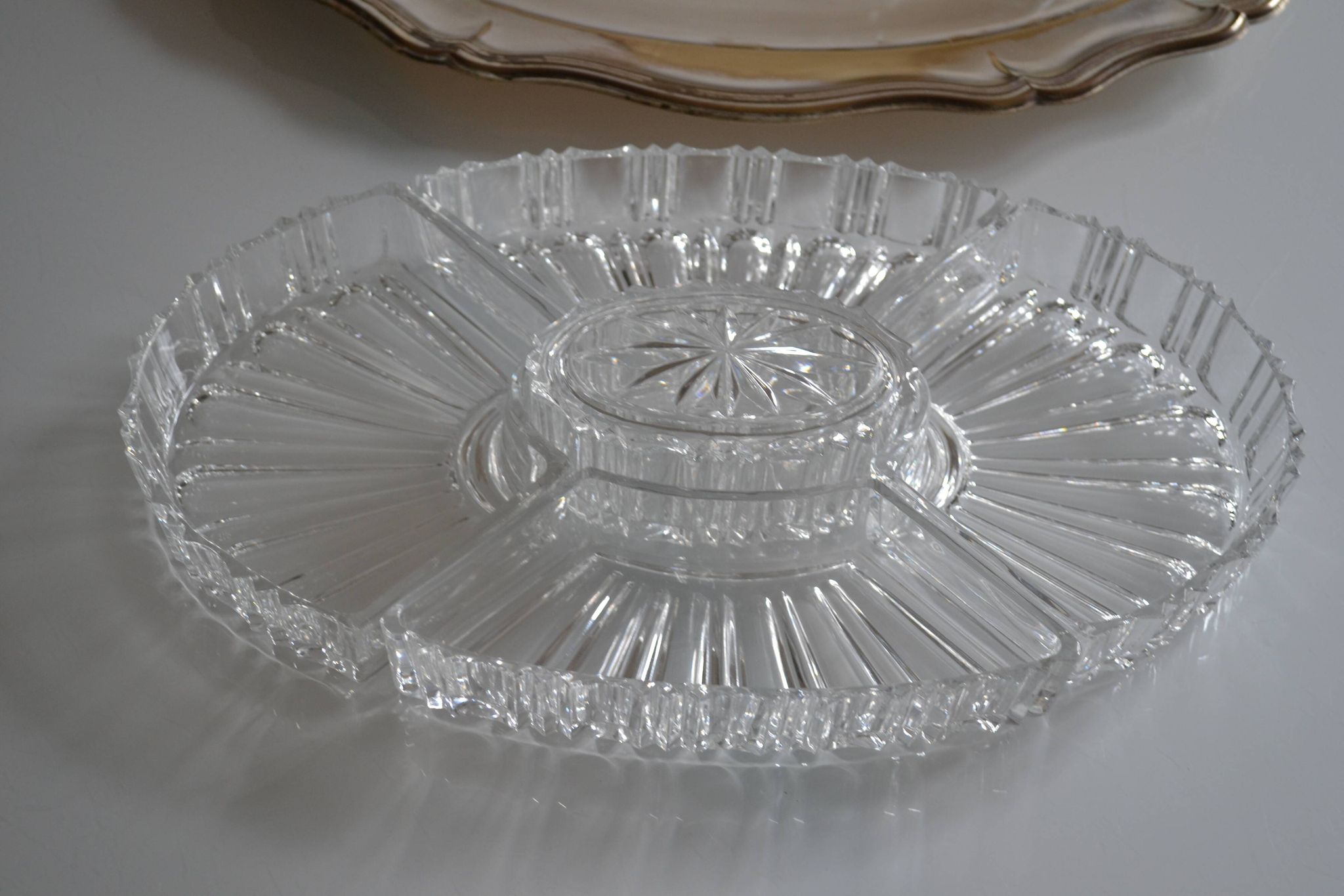Plat serviteur apéritif métal argenté poinçon HKE et verre