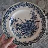 Duo of ironstone plates