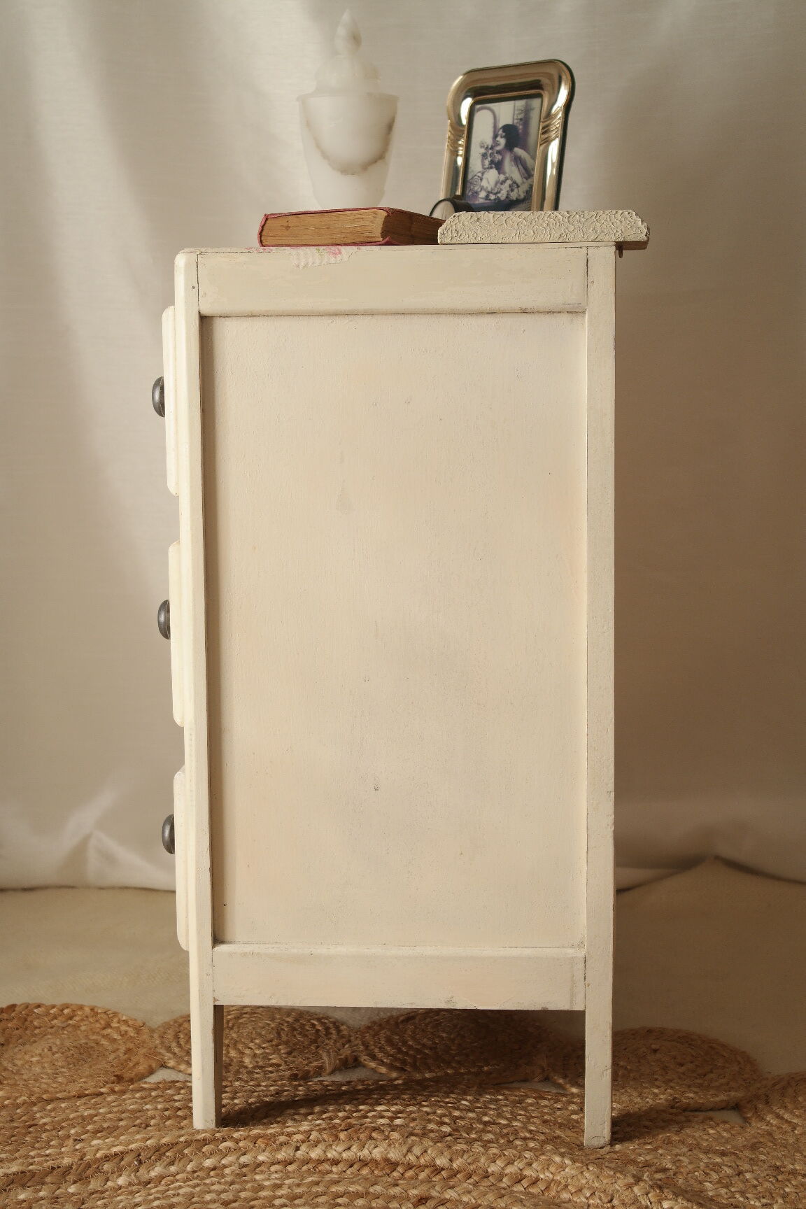 Commode art déco blanche patinée