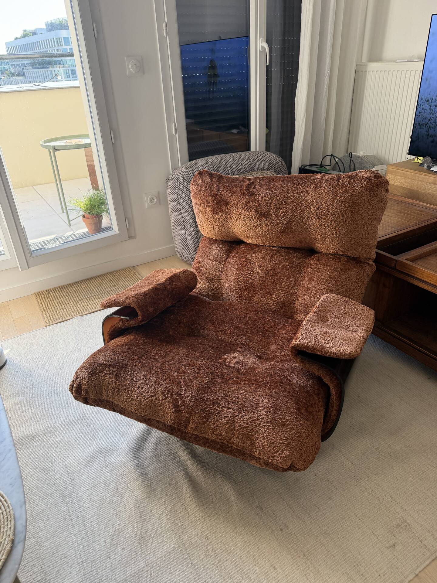 Fauteuil ligne roset Marsala velours cuivre