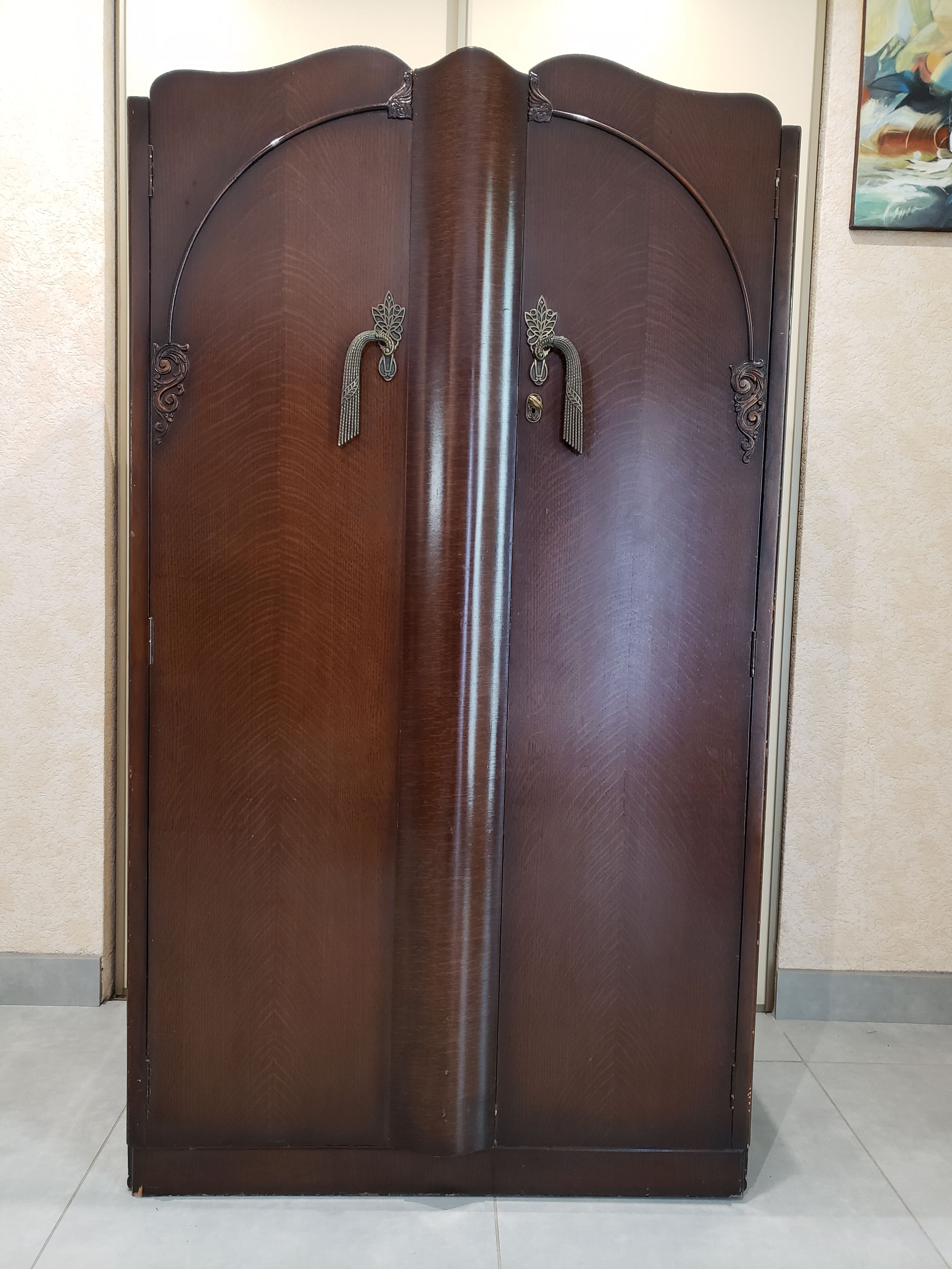 Wardrobe Art Deco English from the 40s