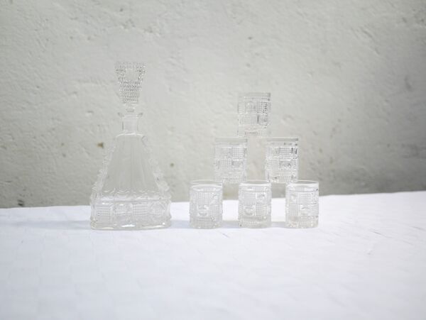 Carafe et 6 verres vintage en verre