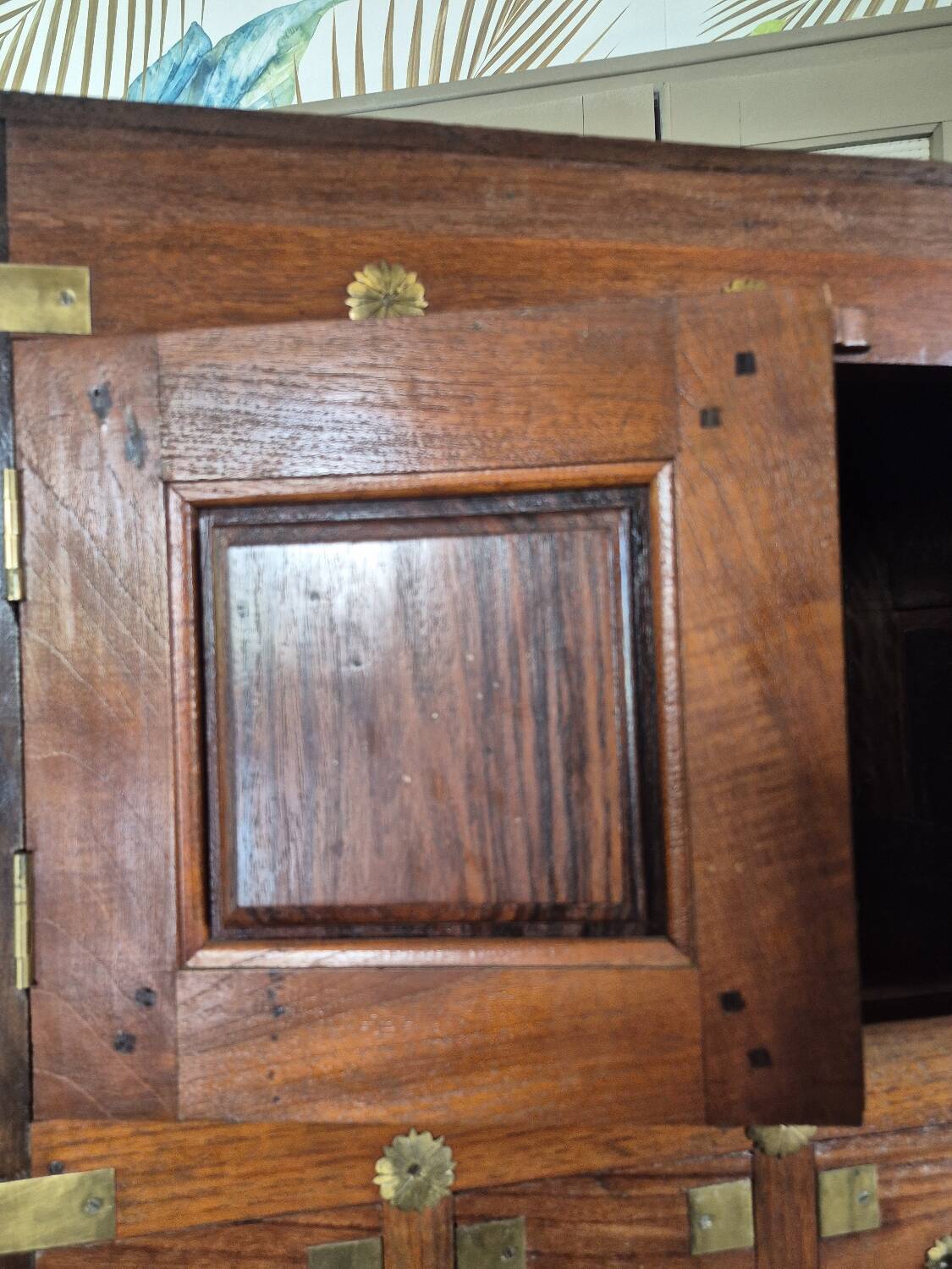 Trade furniture, Indian apothecary