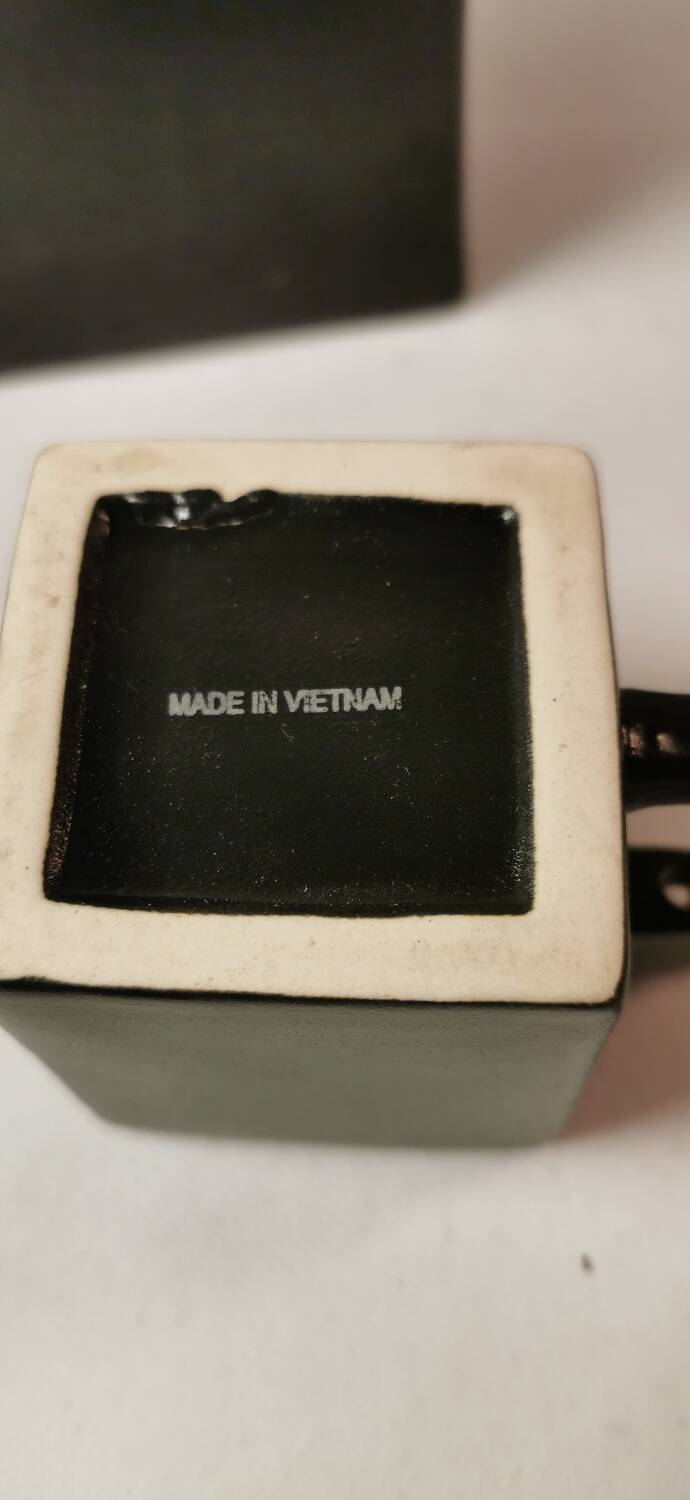 Very beautiful Vietnamese-made tea service, handcrafted