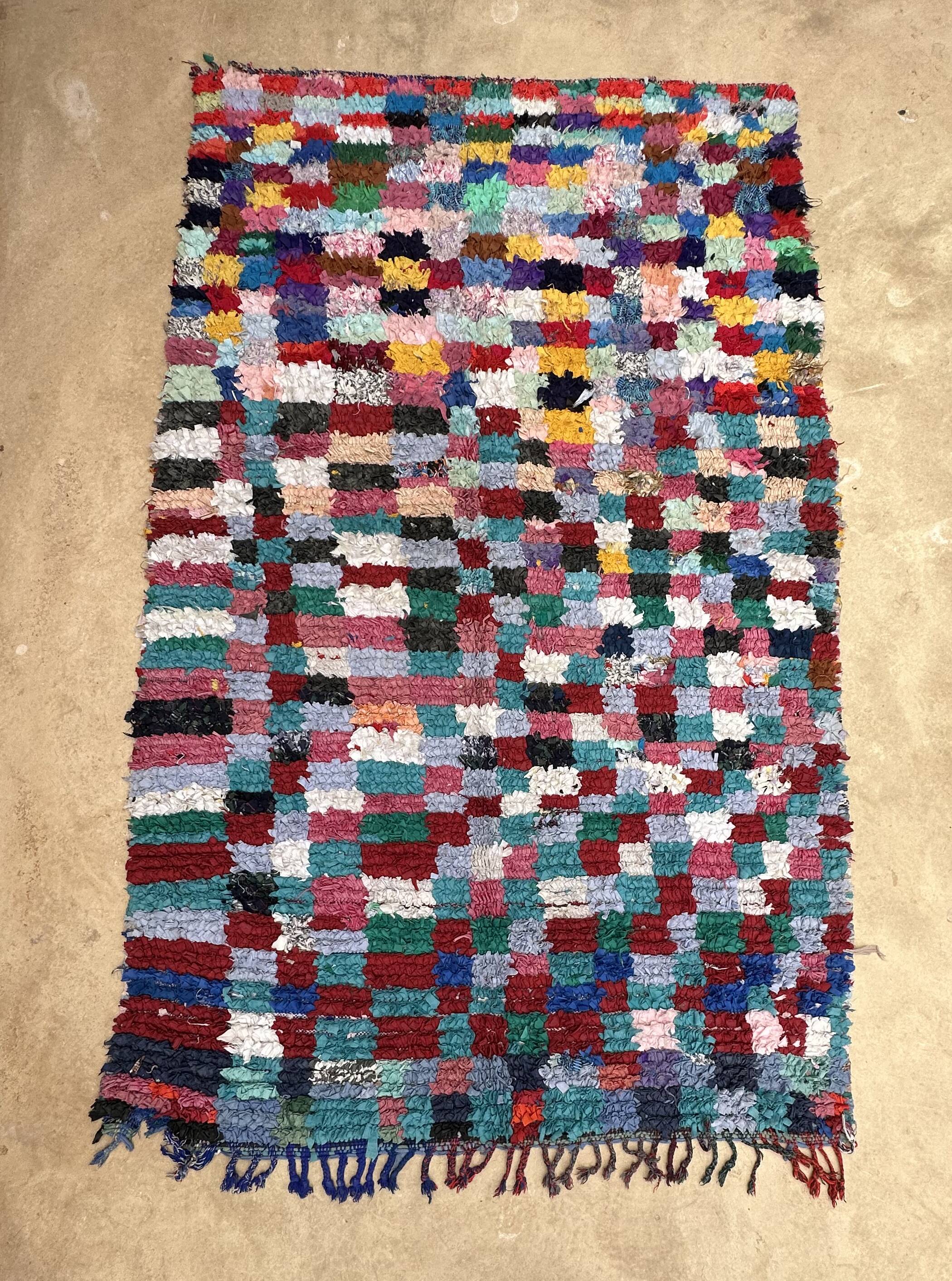 Colorful Boucherouite Moroccan rug - 141 x 237 cm