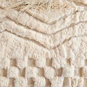 Handmade pure wool traditional white rug size 2/3 m