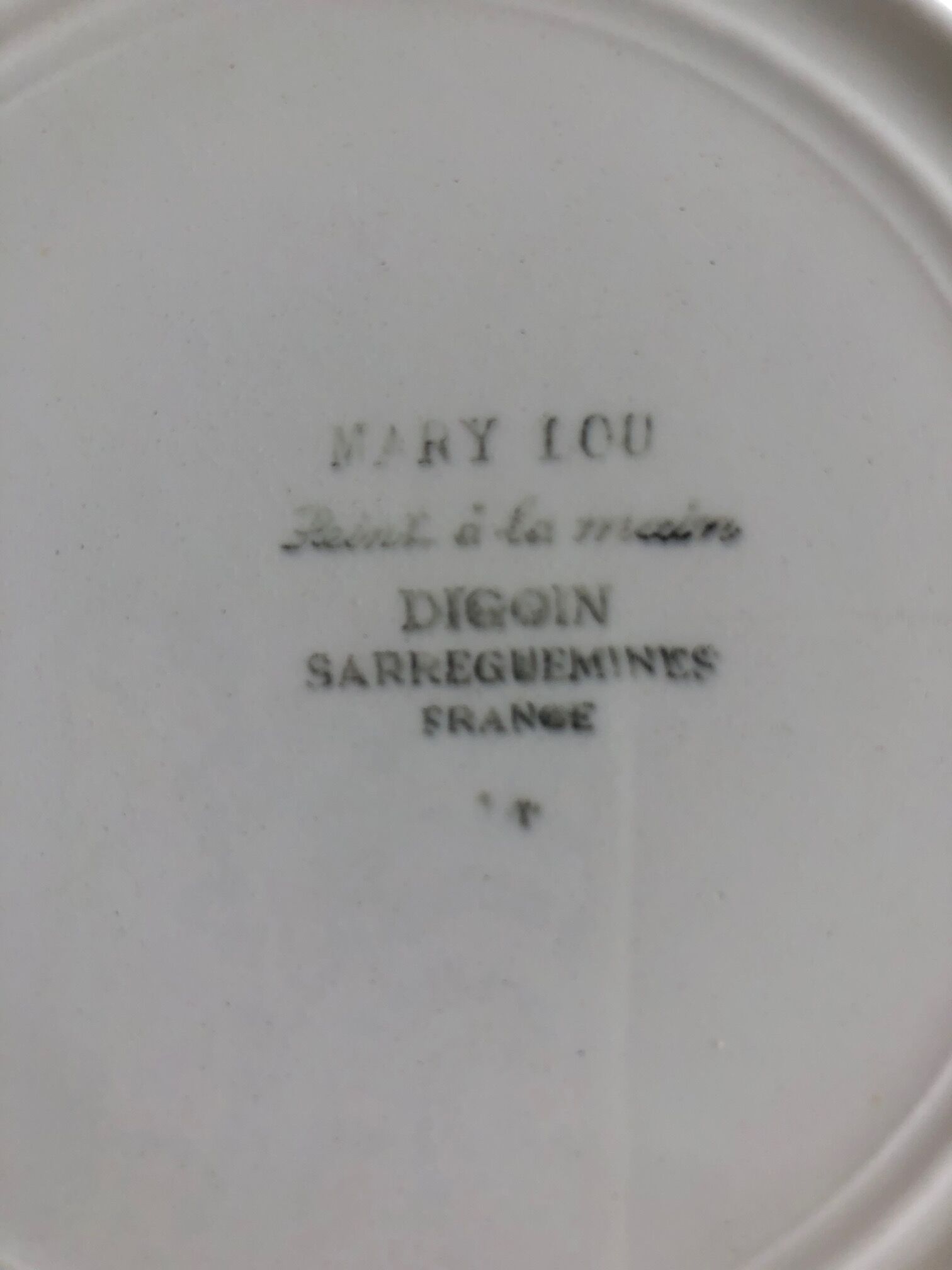 Set of 2 plates Digoin Sarreguemines model Mary Lou hand-painted