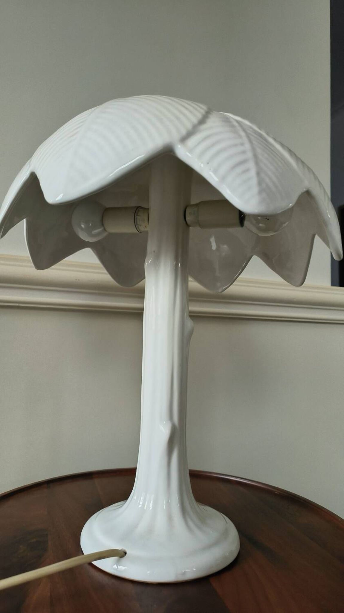 Ceramic palm lamp