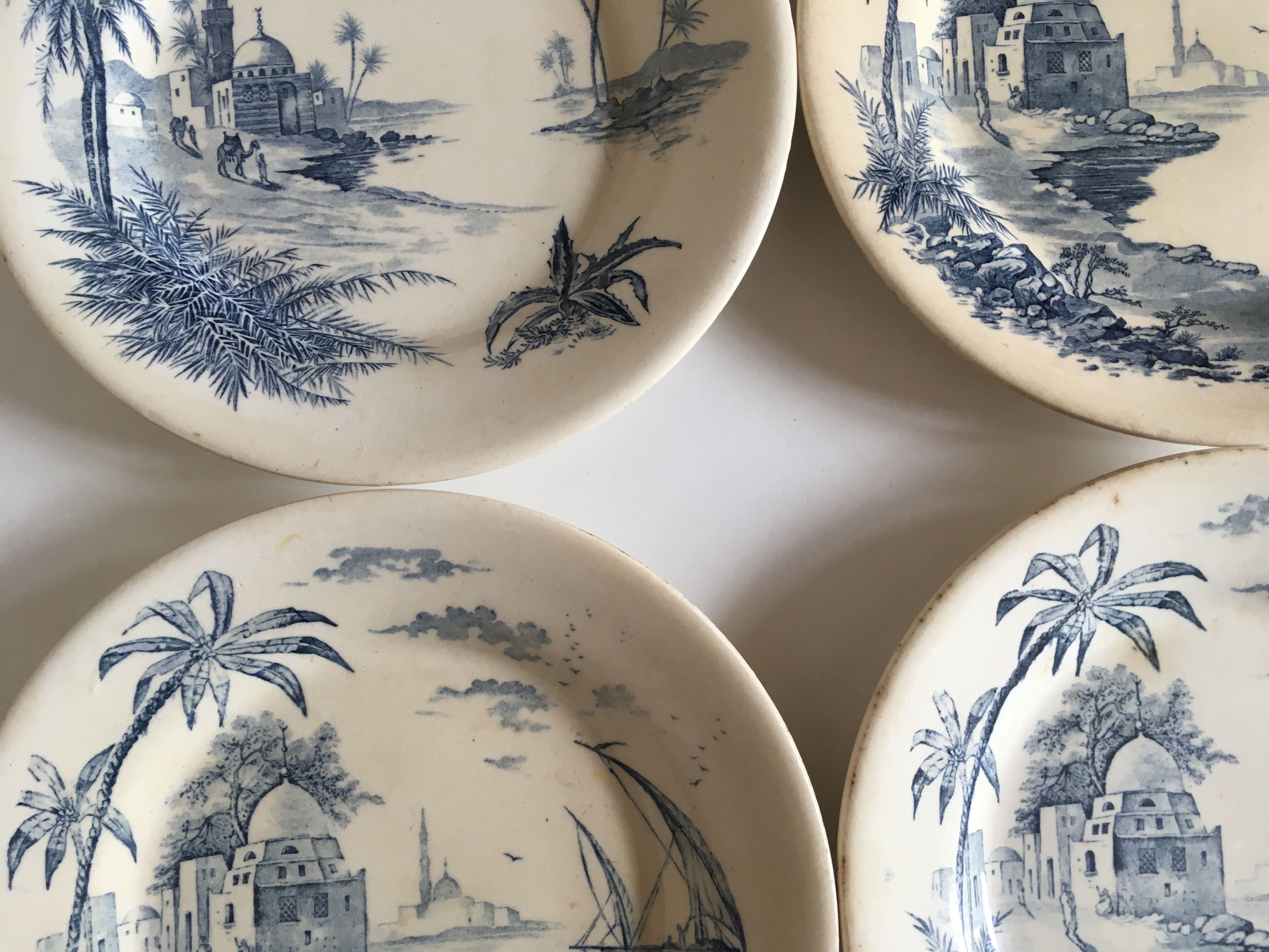 Set de 6 assiettes de faience de Gien vers 1880 décor Vue d'Orient