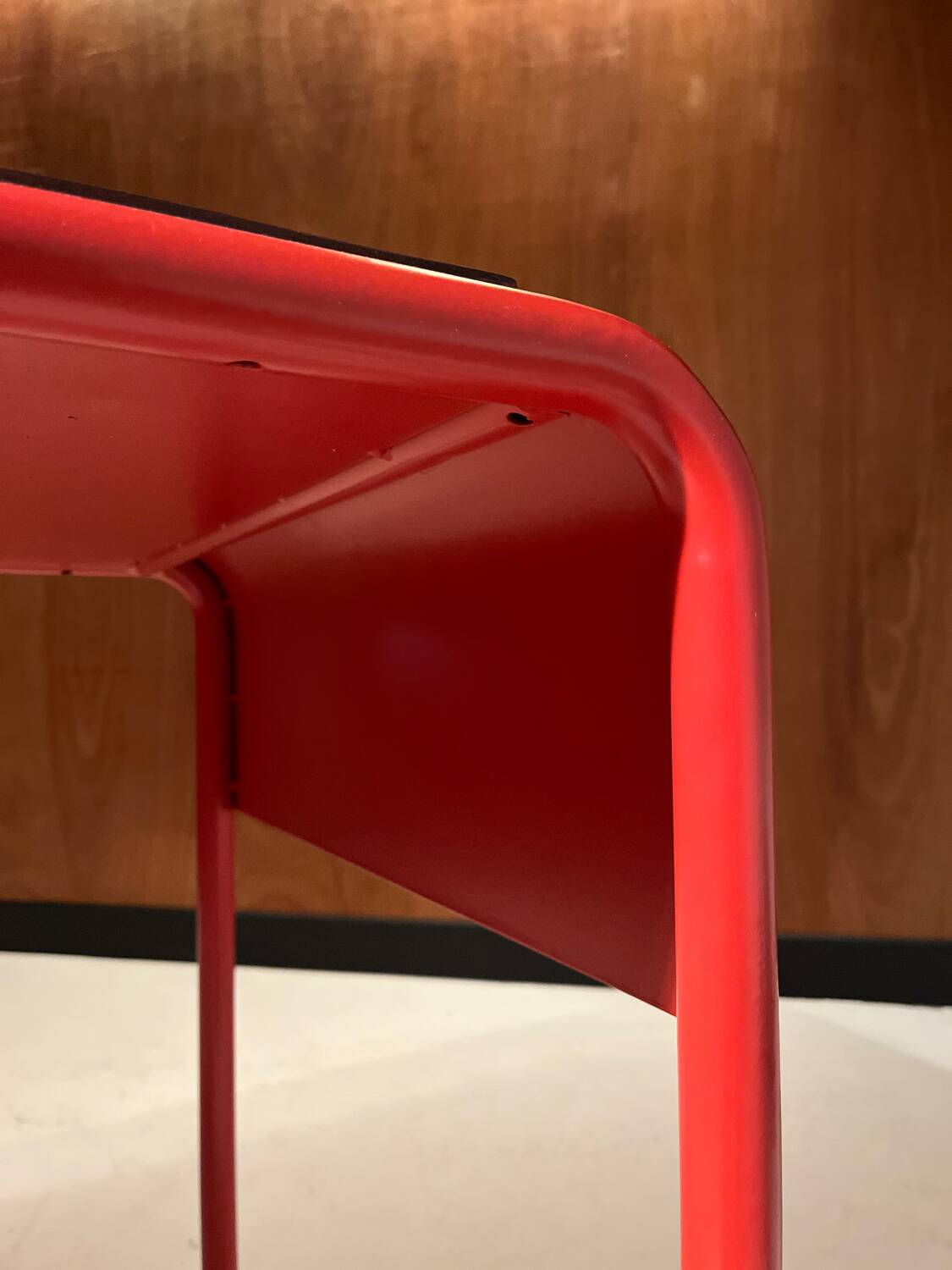 Vintage desk from around 1980.