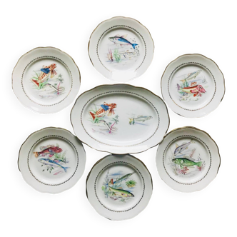 Ensemble assiettes de porcelaine avec poisson spécial