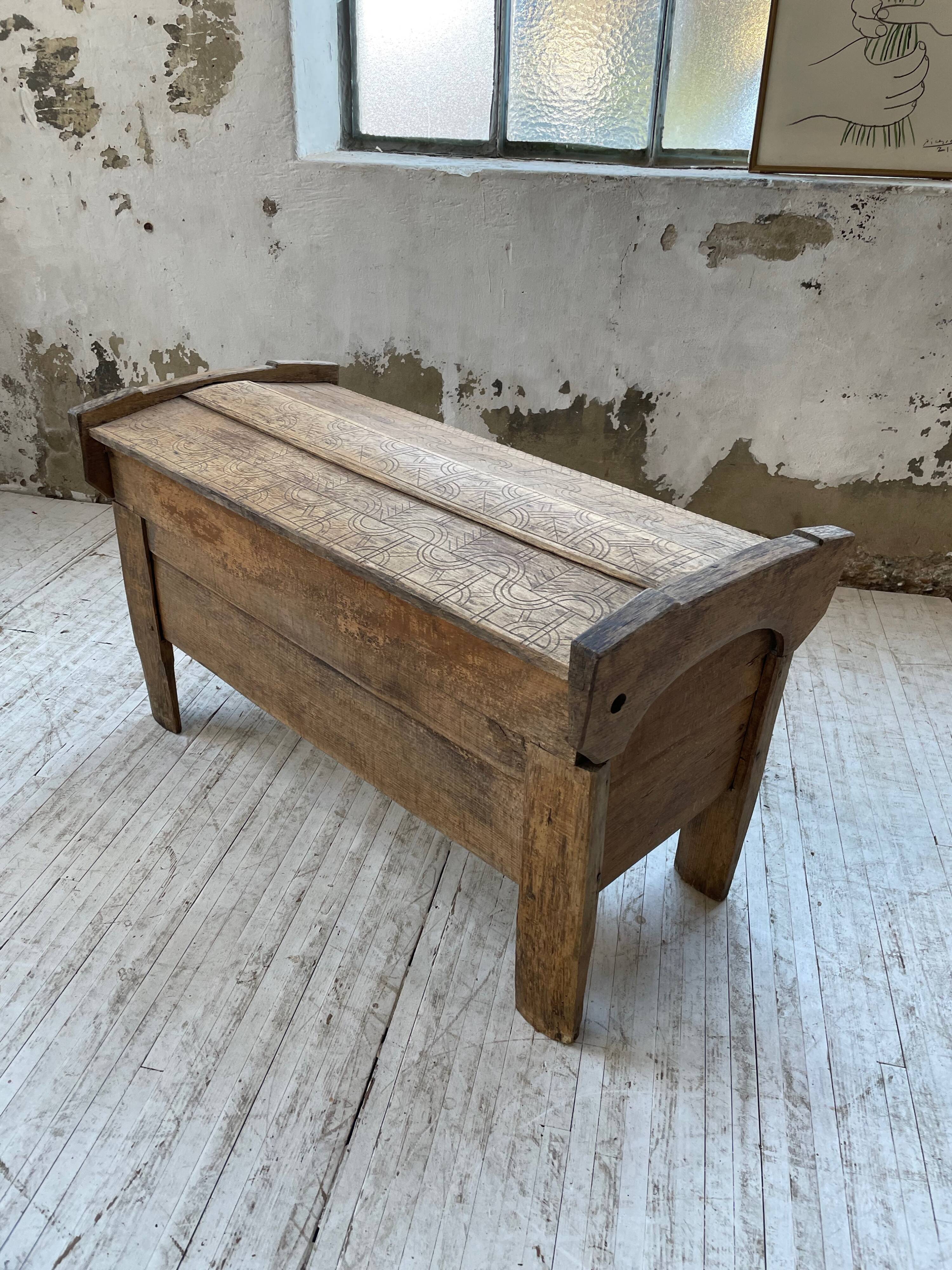 Shepherd's chest Vosges 1900 popular art