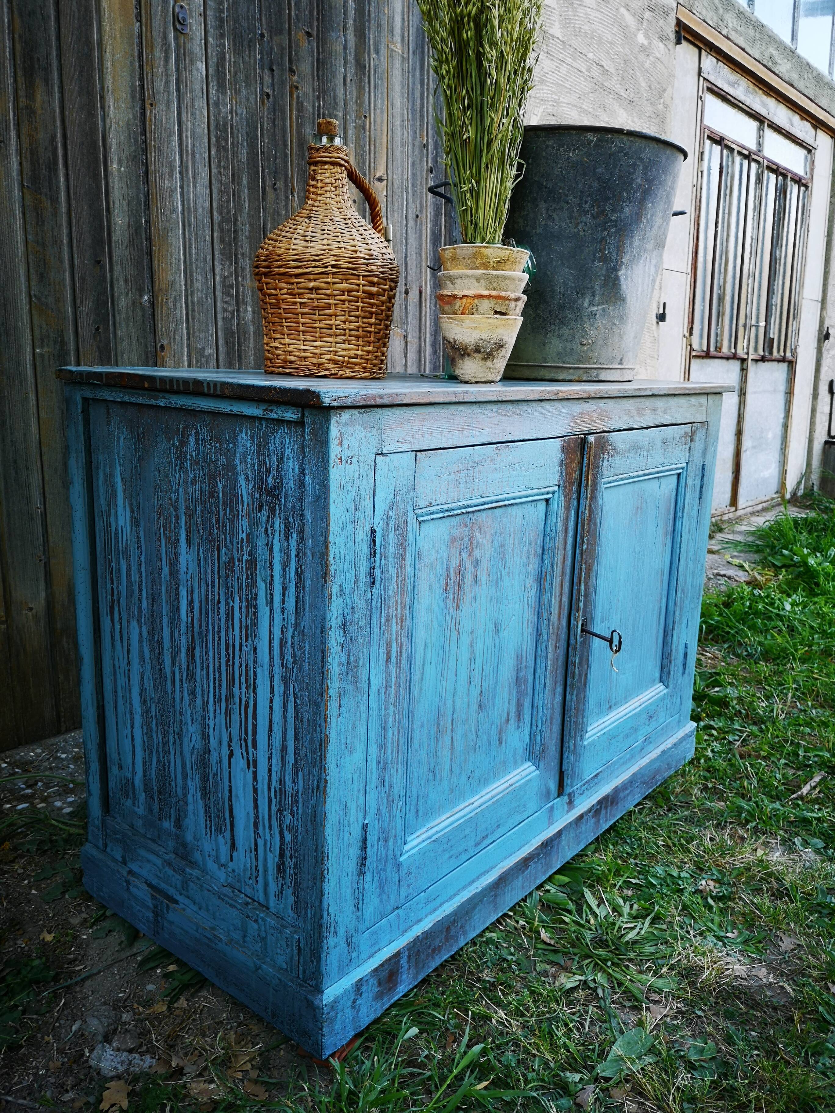 Buffet campagne patiné bleu