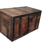 Small oak safe with iron reinforcements, 19th century