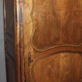 Louis XV bonnetière in walnut from the late 18th century