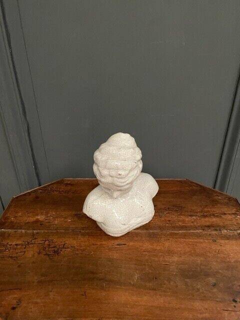 Sculpture en terre cuite émaillage blanc craquelé sujet féminin XXe