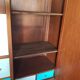 Armoire vintage en bois rouge style scandinave