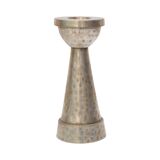 Bougeoir pour une bougie en métal argenté, Danemark, années 1970.
