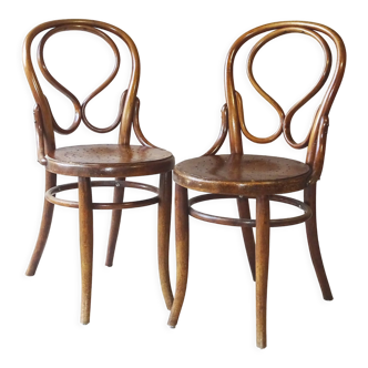 2 bistro chairs N°20, circa 1900 wooden seat.