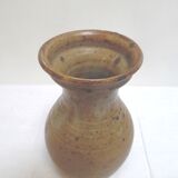 Vase en grès moucheté