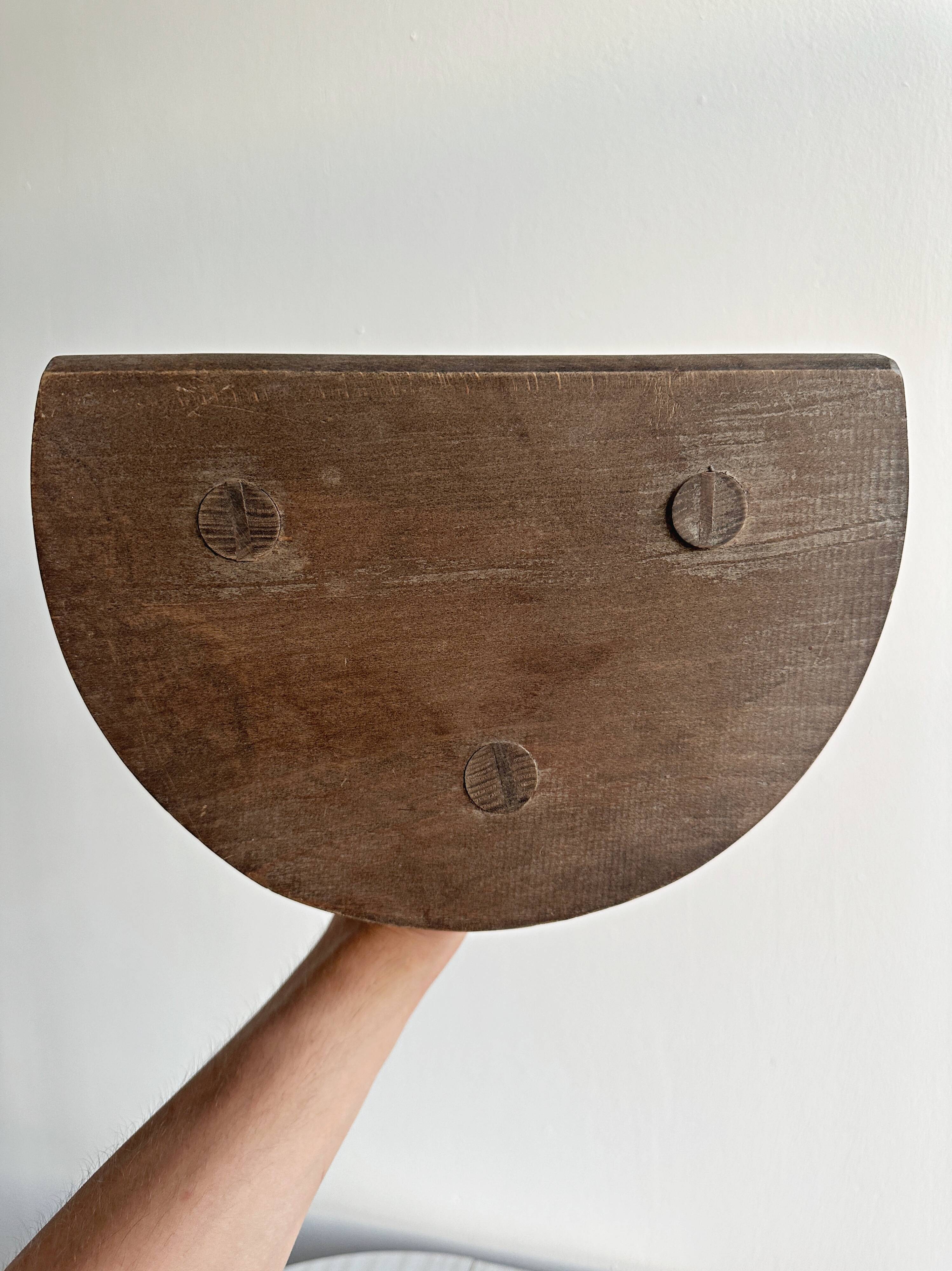 Tripod stool with turned wooden legs