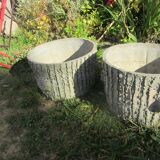 two round cement gardens, imitation of the bark