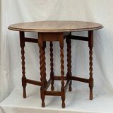 Oak wood table dimension: height -72cm- width -89cm- depth -31.5 to 89cm-
