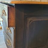 Antique chest of drawers