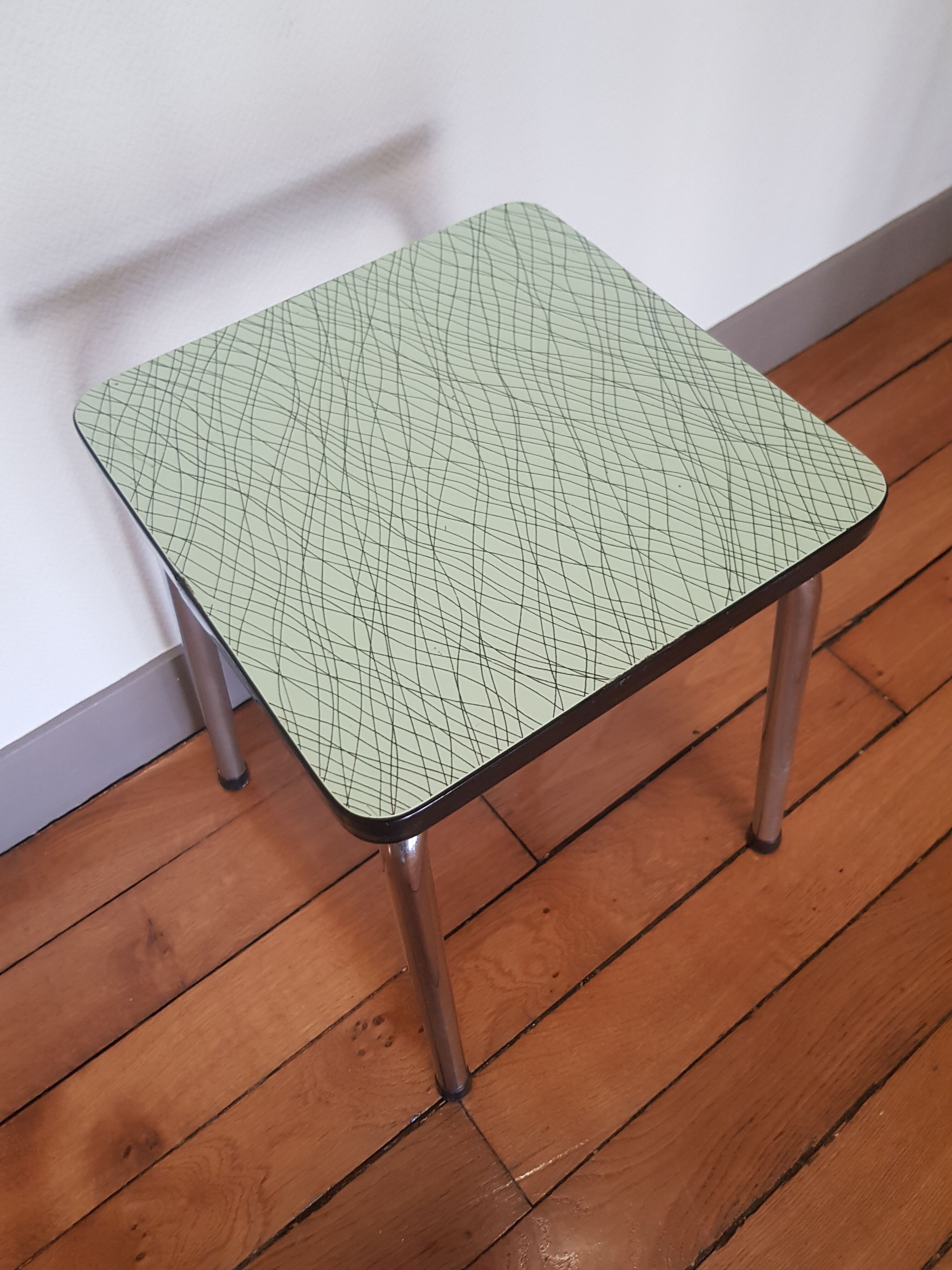 Formica Tabouret