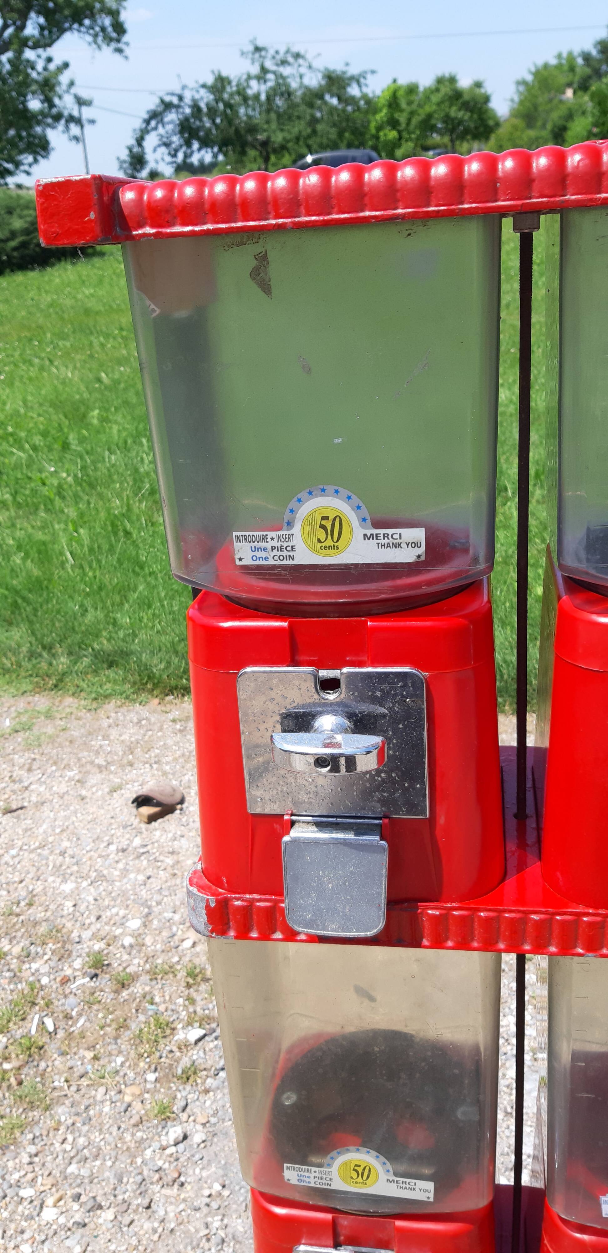 BRABO Candy Dispenser