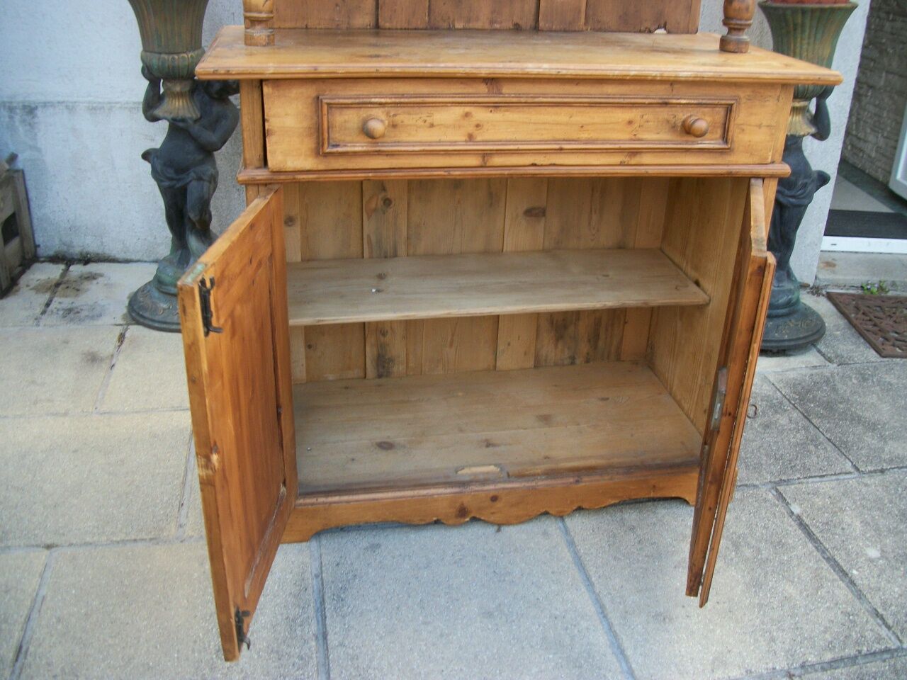 Buffet vitrine pin massif