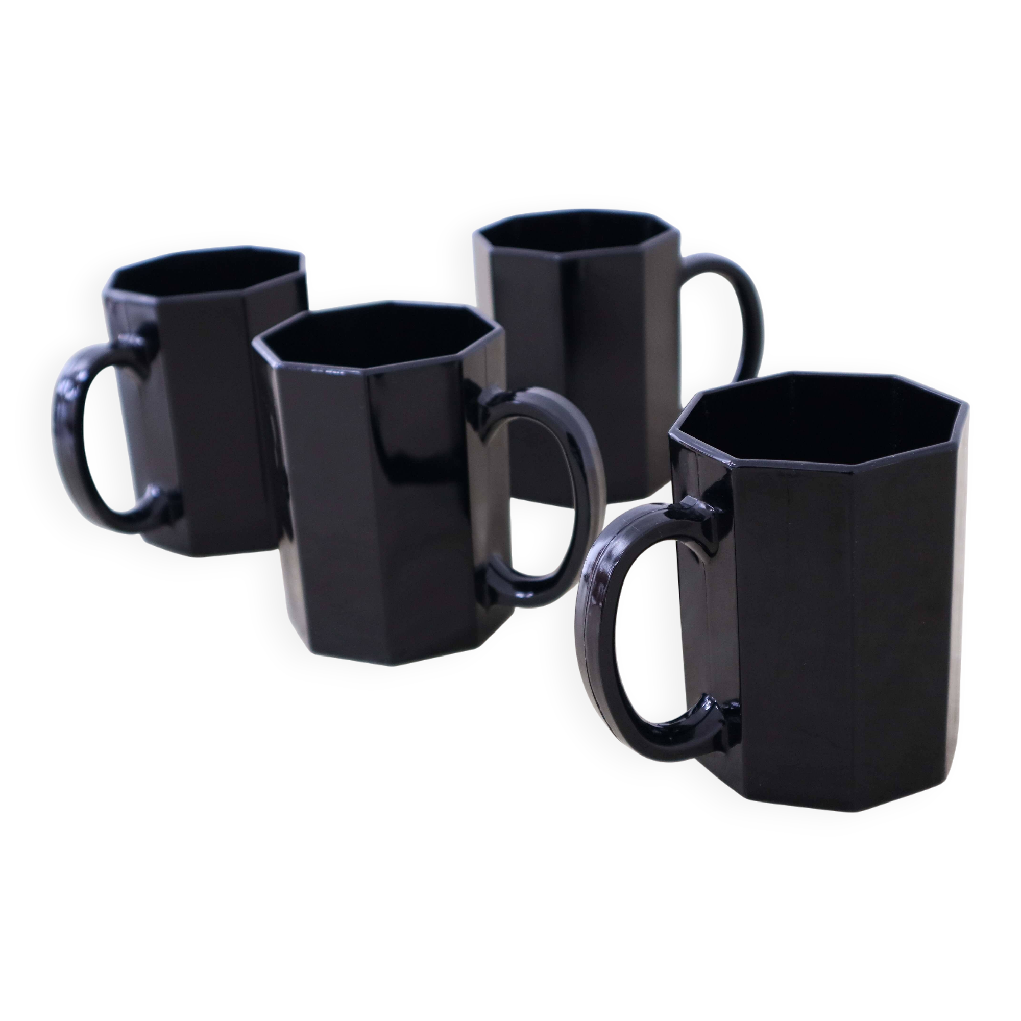 4 black "Octime" Arcoroc mugs